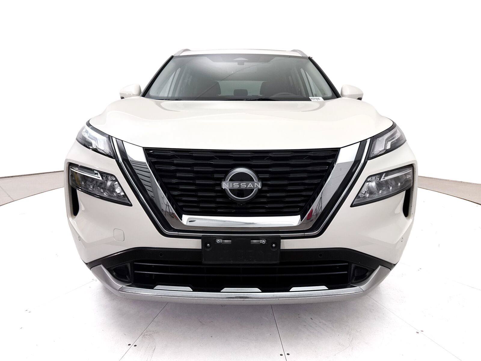 Used 2023 Nissan Rogue Platinum w/ Platinum Premium Package FWD image 13