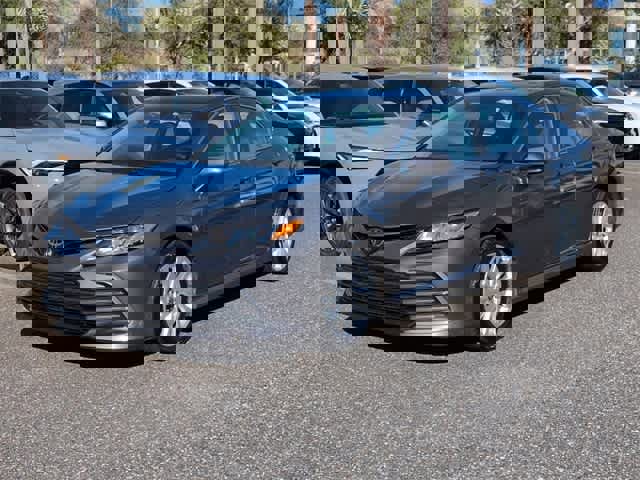 Used 2024 Toyota Camry LE image 4