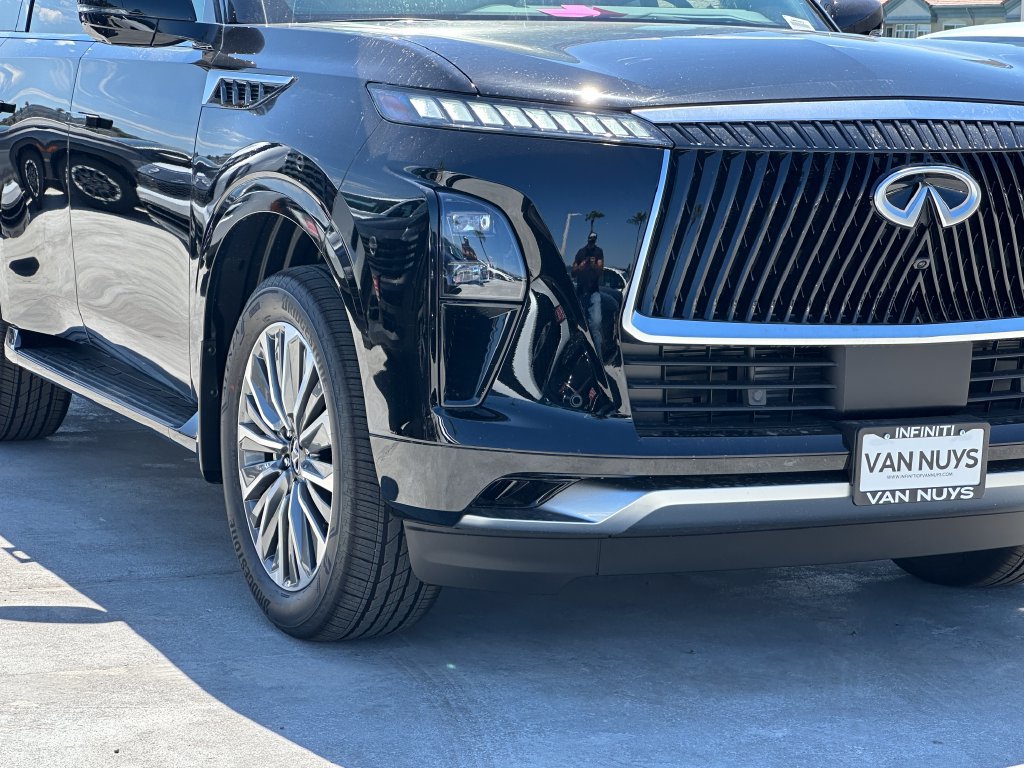 New 2027 INFINITI QX80 Luxe w/ Cargo Package RWD image 10