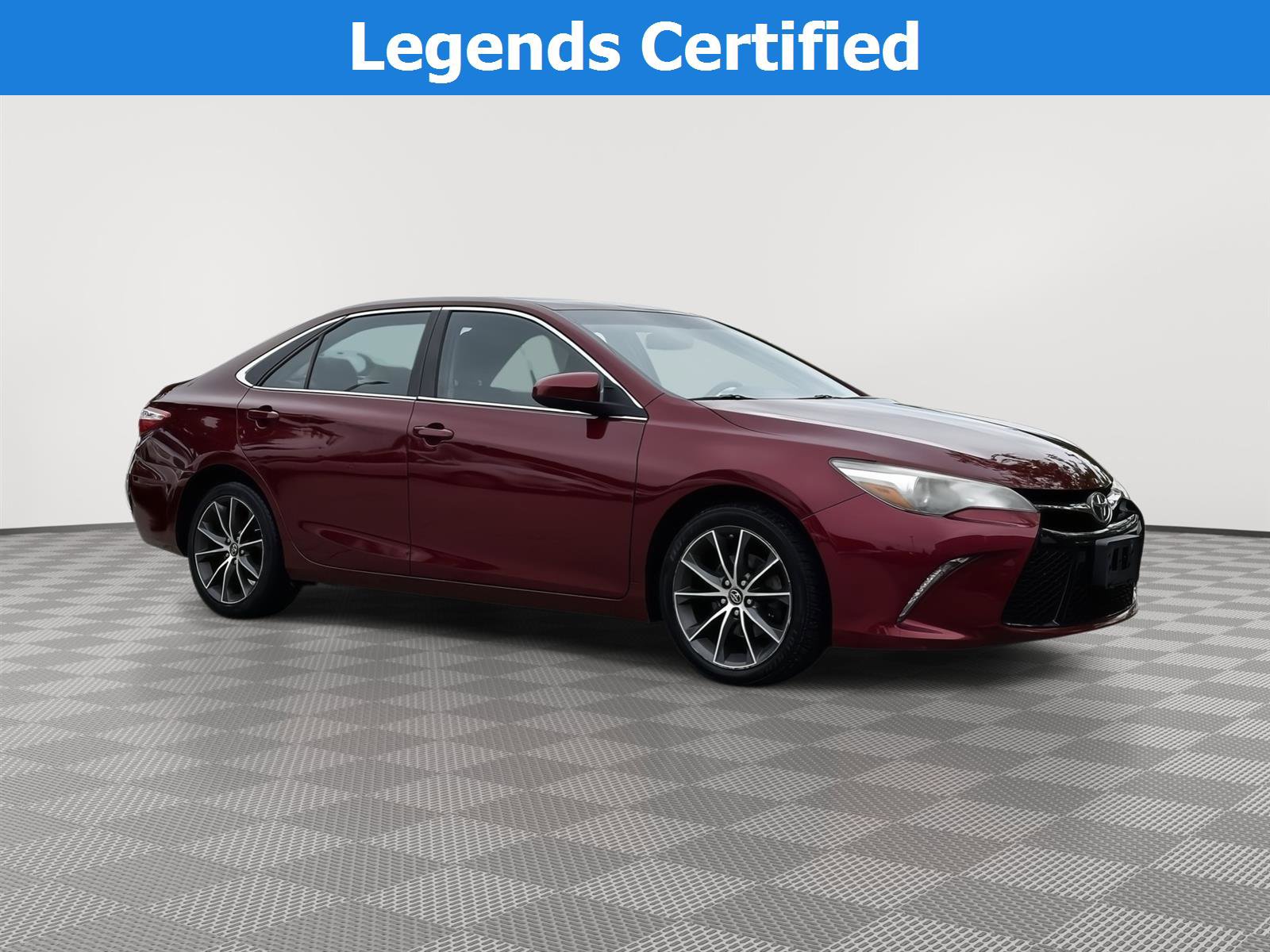 Used 2016 Toyota Camry XSE w/ Moonroof Package FWD image 1