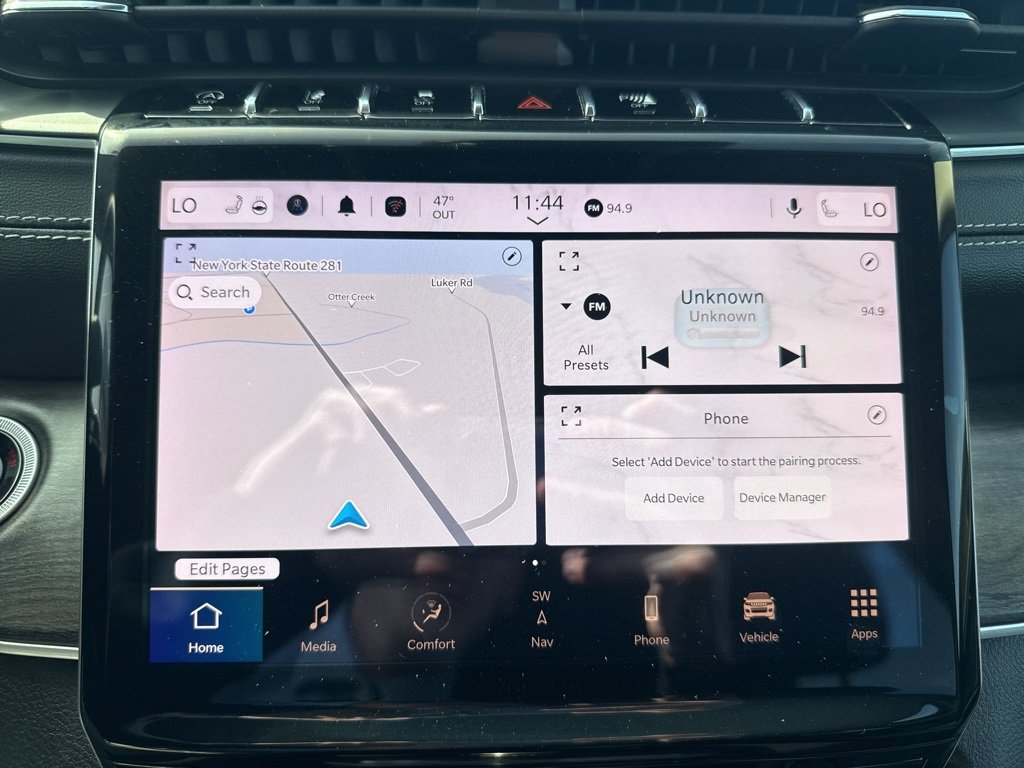 Used 2023 Jeep Grand Cherokee L Limited w/ Black Appearance Package image 37