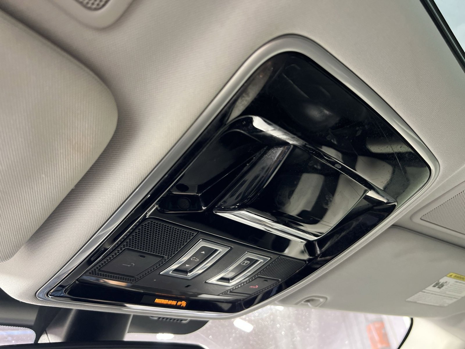 Used 2016 Land Rover Range Rover Sport Supercharged image 33