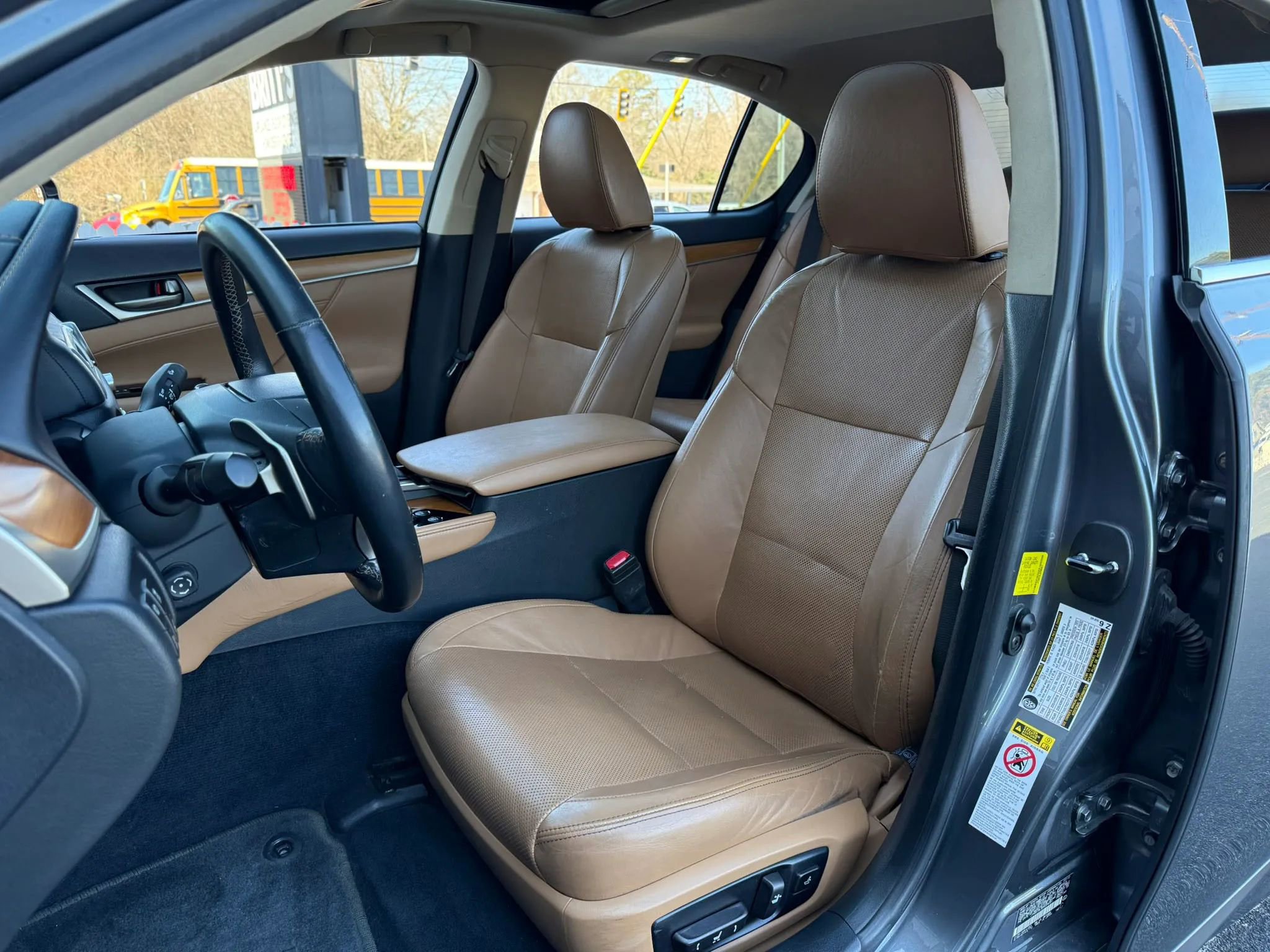 Used 2013 Lexus GS 450h image 32