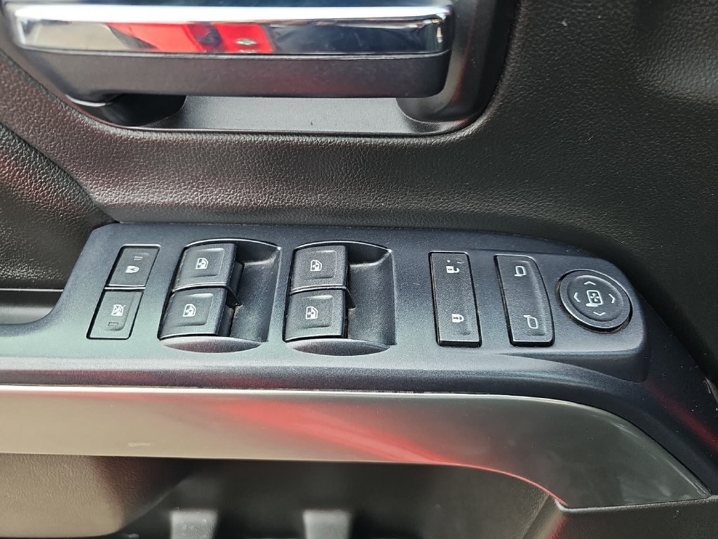 Used 2018 Chevrolet Silverado 1500 LT w/ LT Fleet Convenience Package AWD/4WD image 26