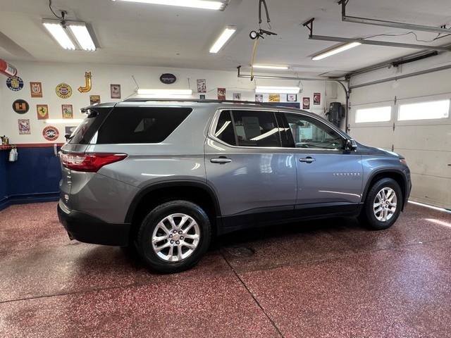 Used 2019 Chevrolet Traverse LT w/ LPO, Floor Liner Package AWD/4WD image 3