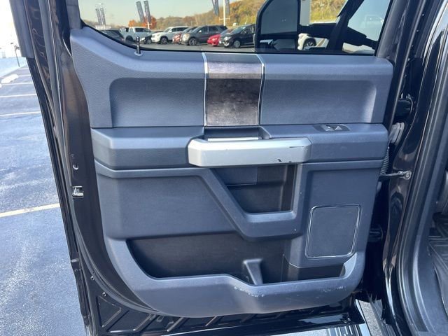 Used 2022 Ford F250 Lariat w/ Black Appearance Package image 28