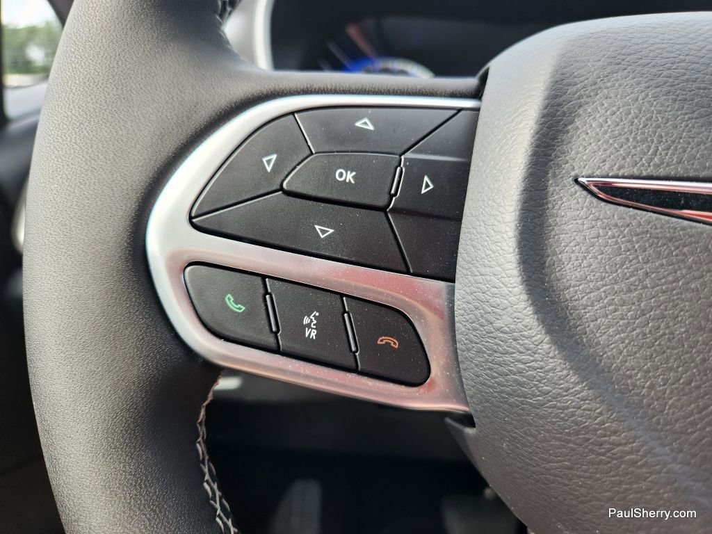 New 2025 Chrysler Voyager LX image 43