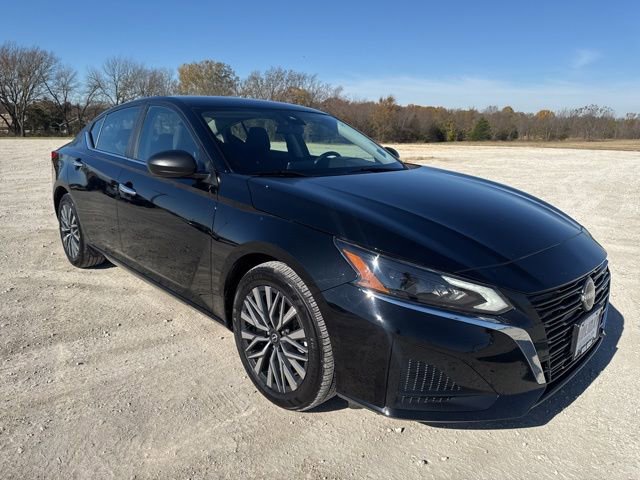 Used 2025 Nissan Altima 2.5 SV image 6