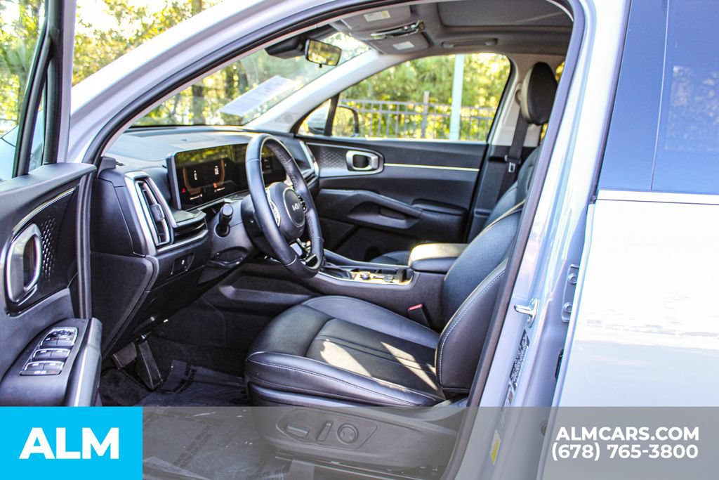 Used 2025 Kia Sorento S FWD image 15