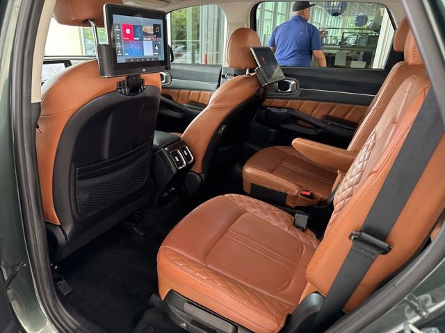 Used 2022 Kia Sorento SX Prestige w/ Rust Color Package AWD/4WD image 21