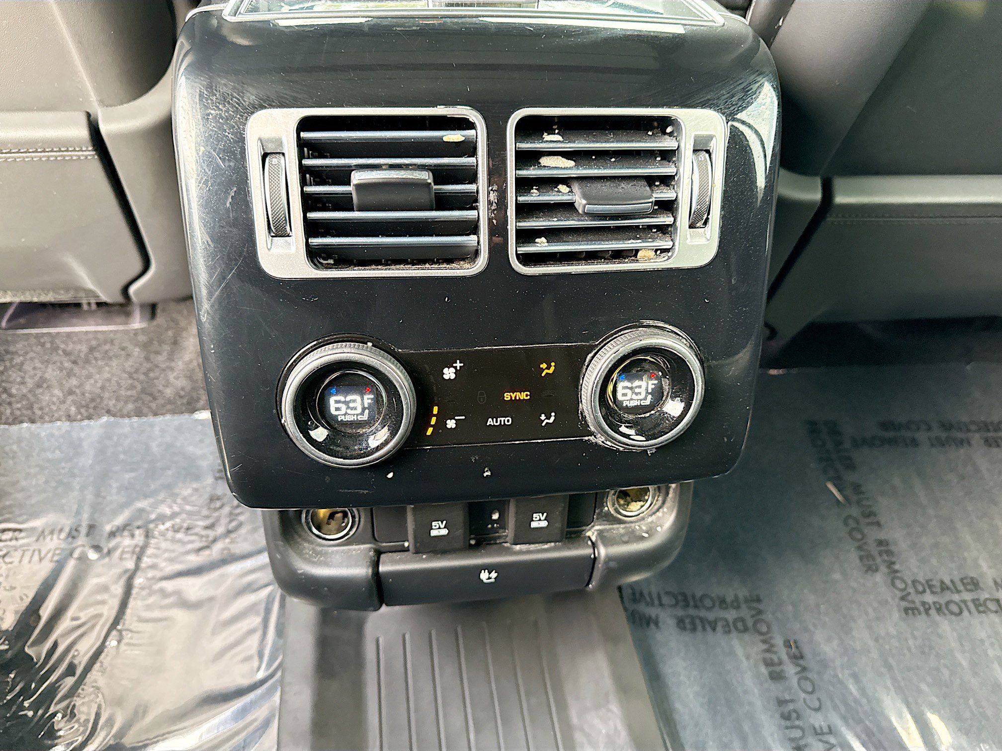 Used 2019 Land Rover Range Rover Long Wheelbase Supercharged image 19