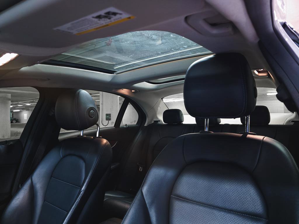 Used 2017 Mercedes-Benz C 300 4MATIC Sedan image 19