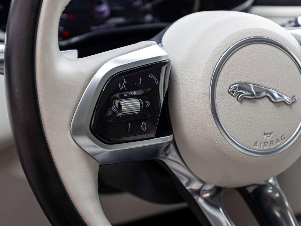 Used 2022 Jaguar F-PACE S AWD/4WD image 22