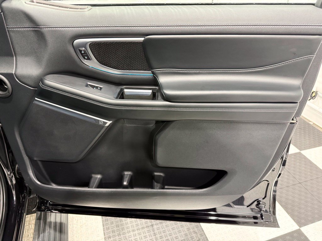 Certified 2025 Ford Expedition Max Platinum w/ Stealth Performance Package AWD/4WD image 28