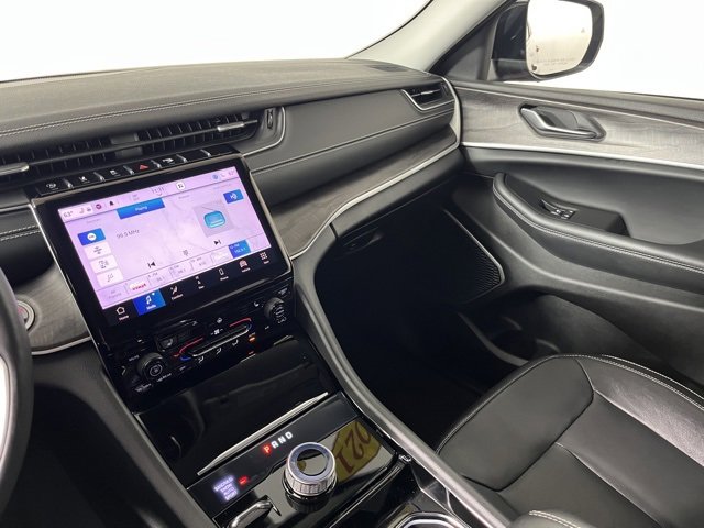 Used 2021 Jeep Grand Cherokee L Limited image 37