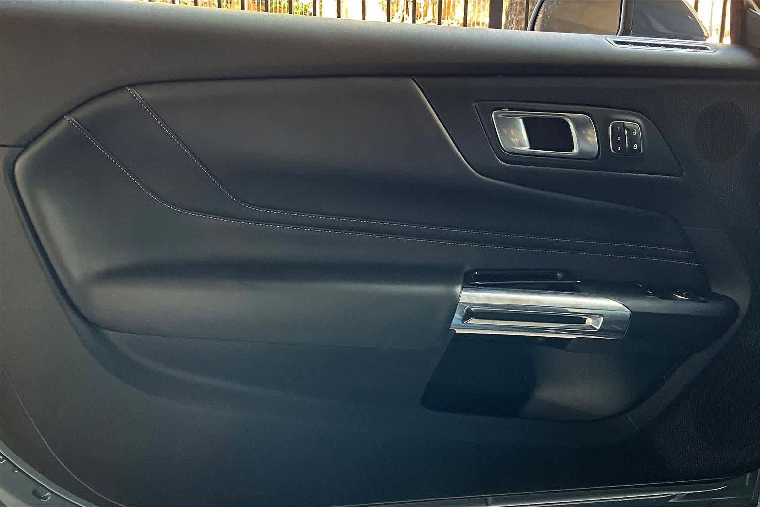 Used 2024 Ford Mustang GT Premium image 21