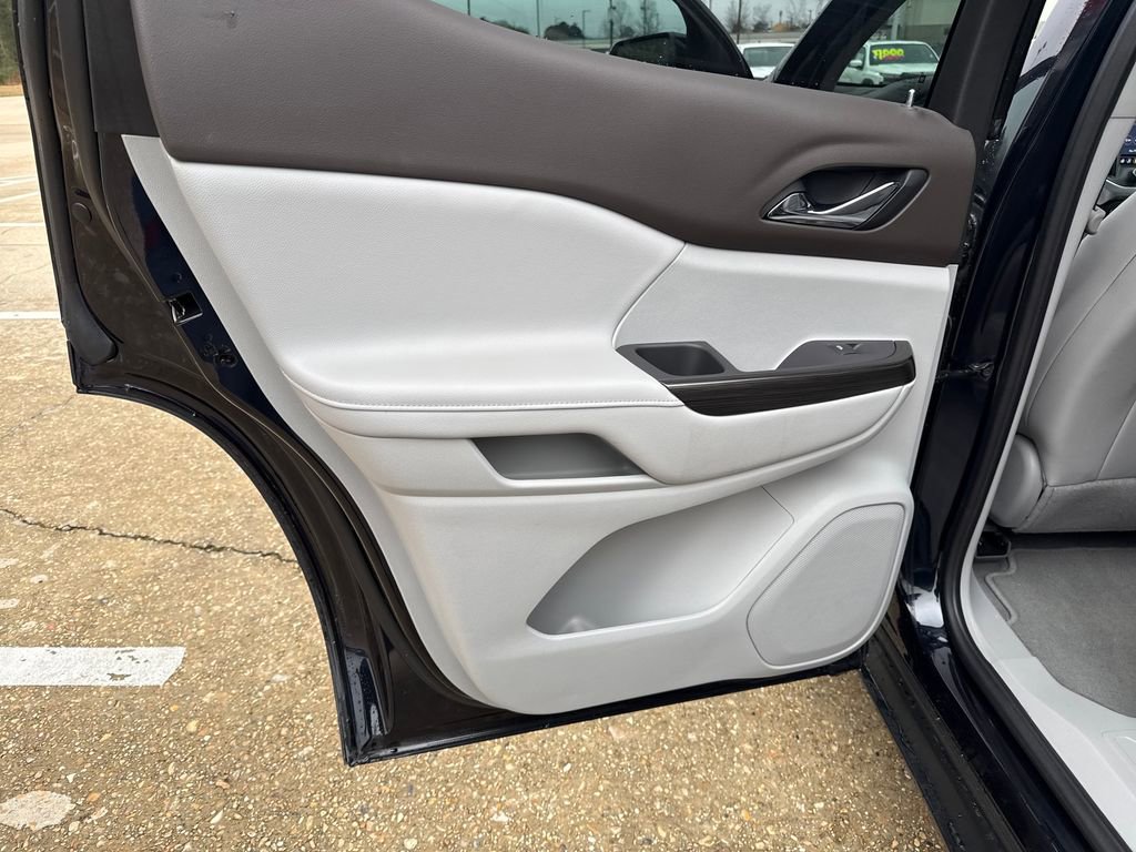 Used 2022 GMC Acadia SLT w/ Preferred Package image 28