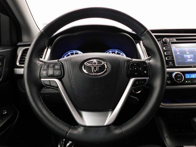 Used 2018 Toyota Highlander Limited image 40