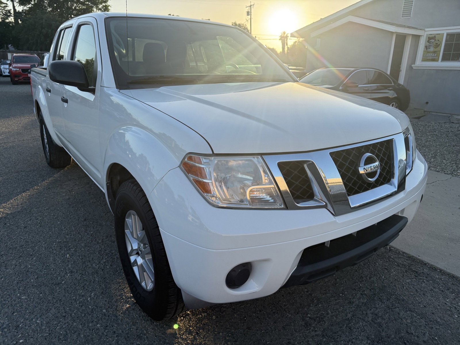 Used 2019 Nissan Frontier SV RWD image 3