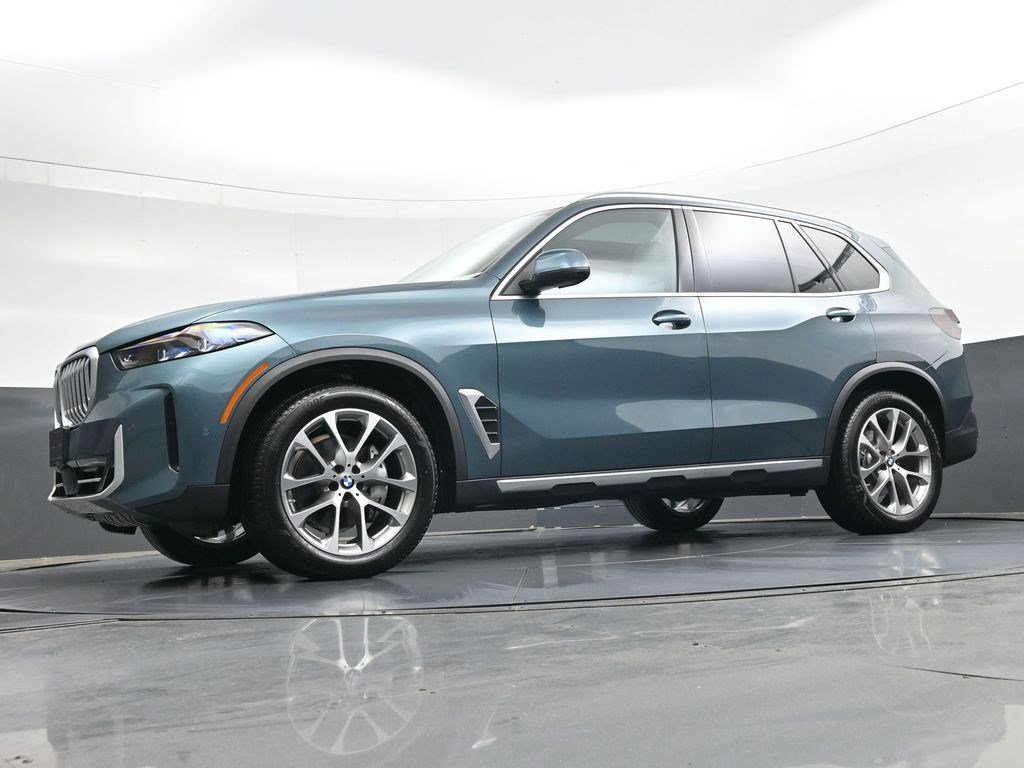 Used 2025 BMW X5 xDrive40i AWD/4WD image 36