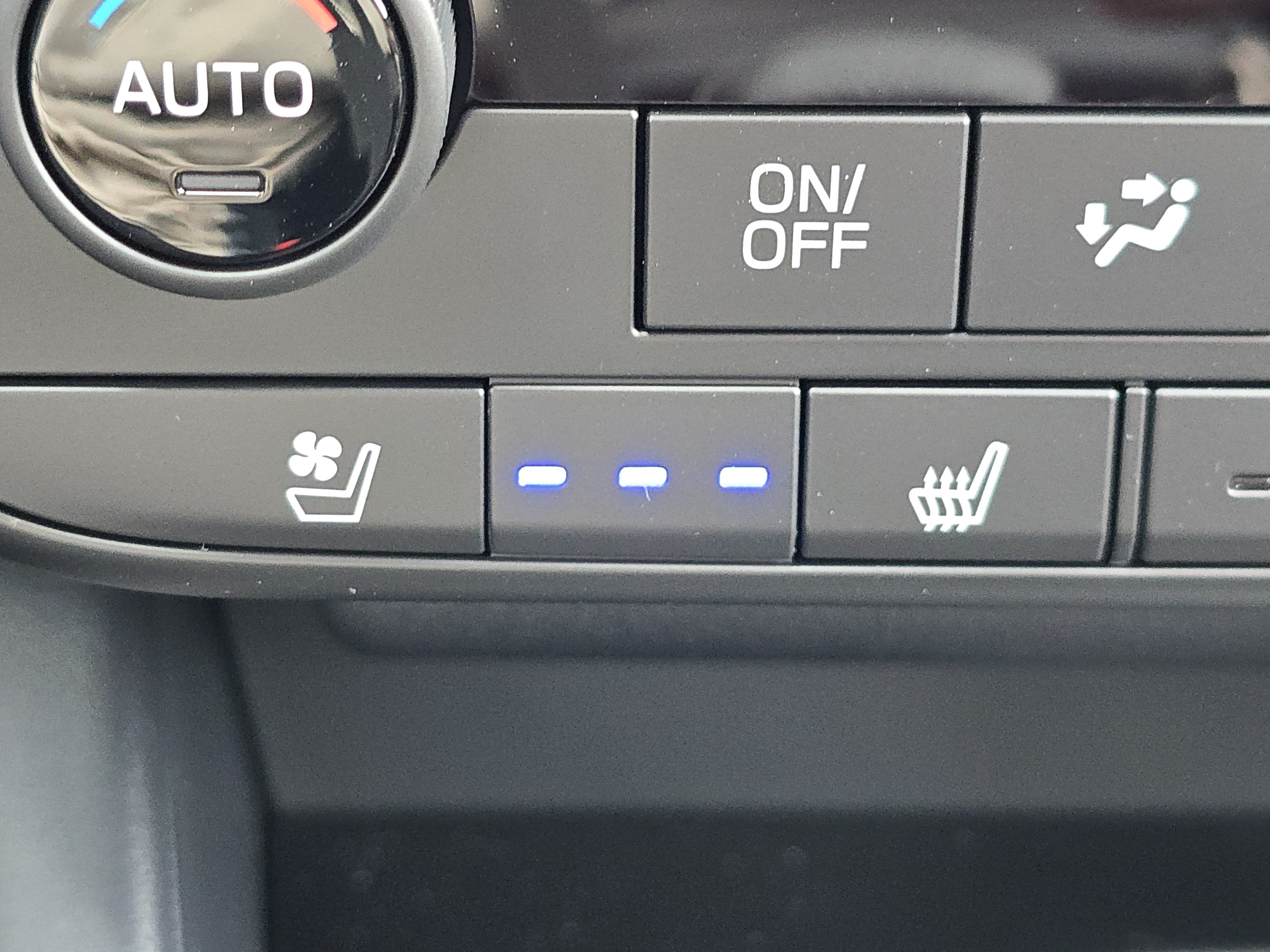 New 2026 Subaru Outback Touring AWD/4WD image 11