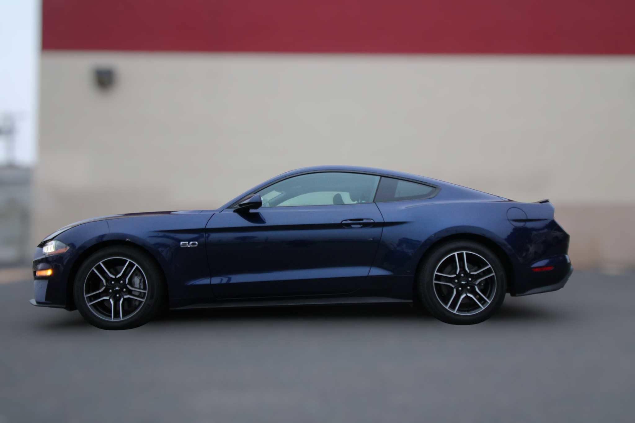 Used 2019 Ford Mustang GT RWD image 17