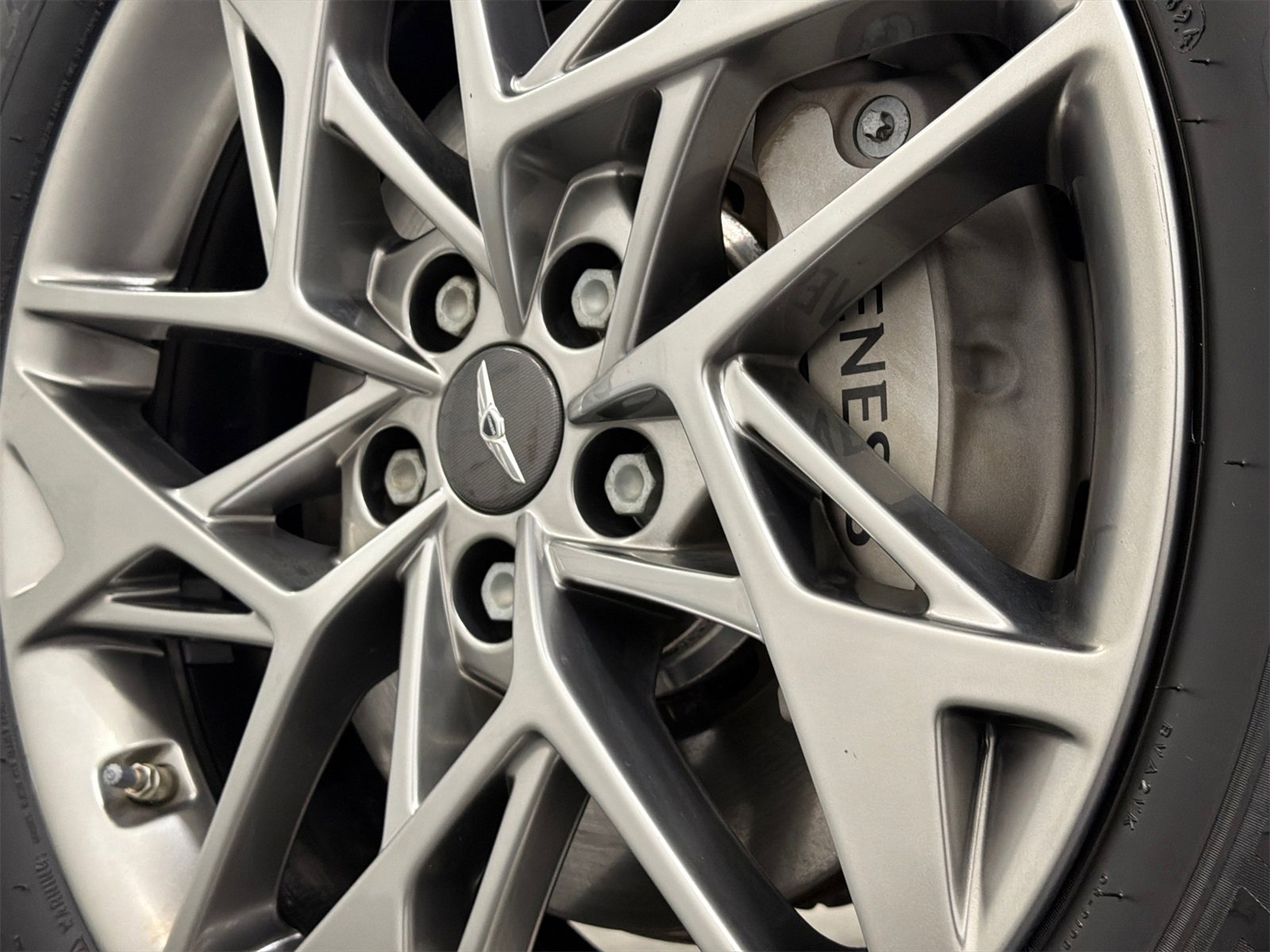 Used 2025 Genesis GV70 2.5T image 5