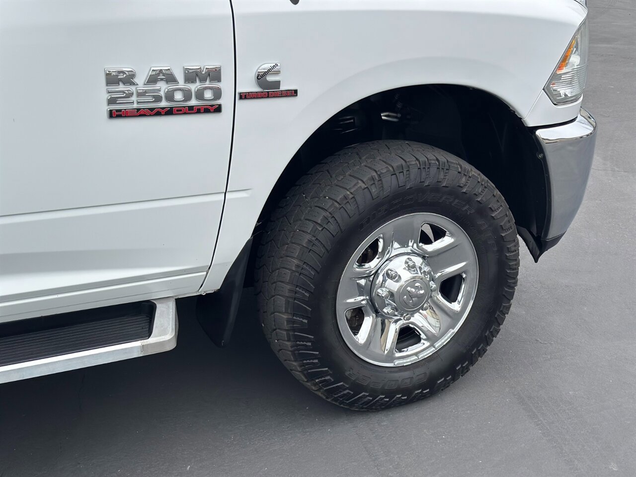 Used 2018 RAM 2500 Tradesman w/ Chrome Appearance Group image 46