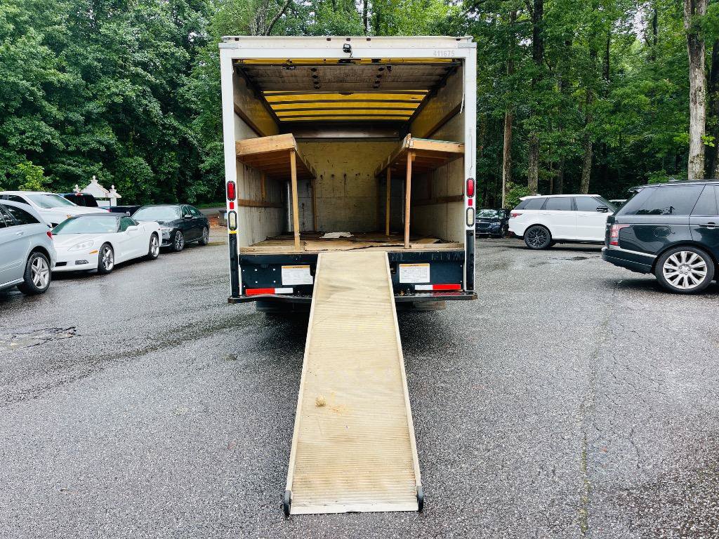 Used 2014 GMC Savana 3500 Extended RWD image 31