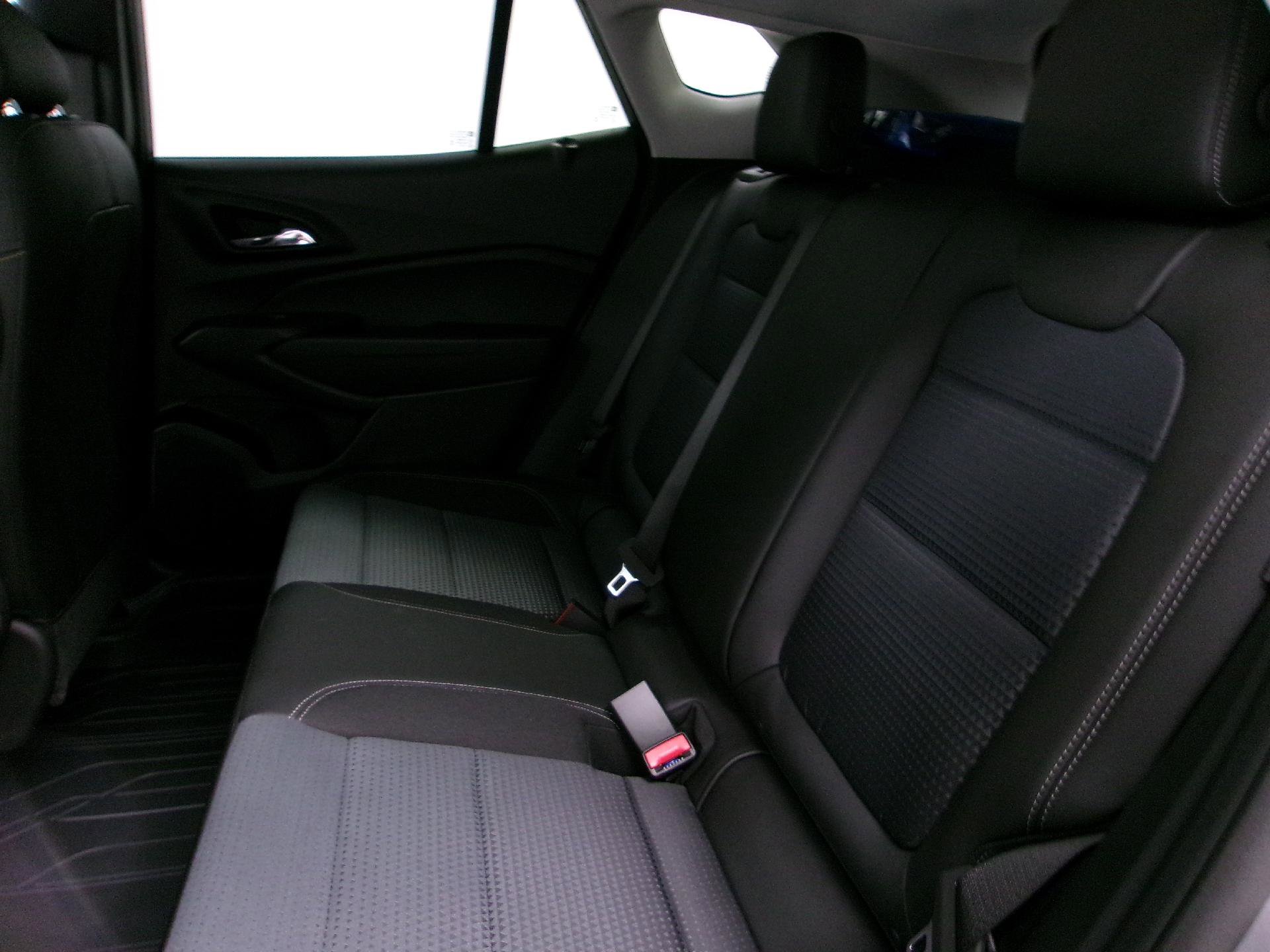 New 2026 Chevrolet Trax LT w/ Driver Confidence Package image 9