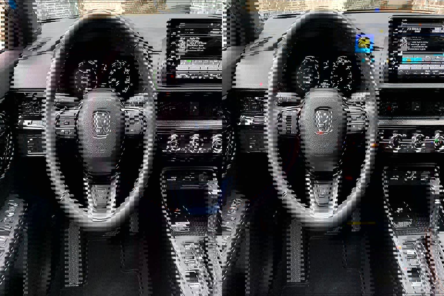 Used 2023 Honda CR-V Sport Touring image 6