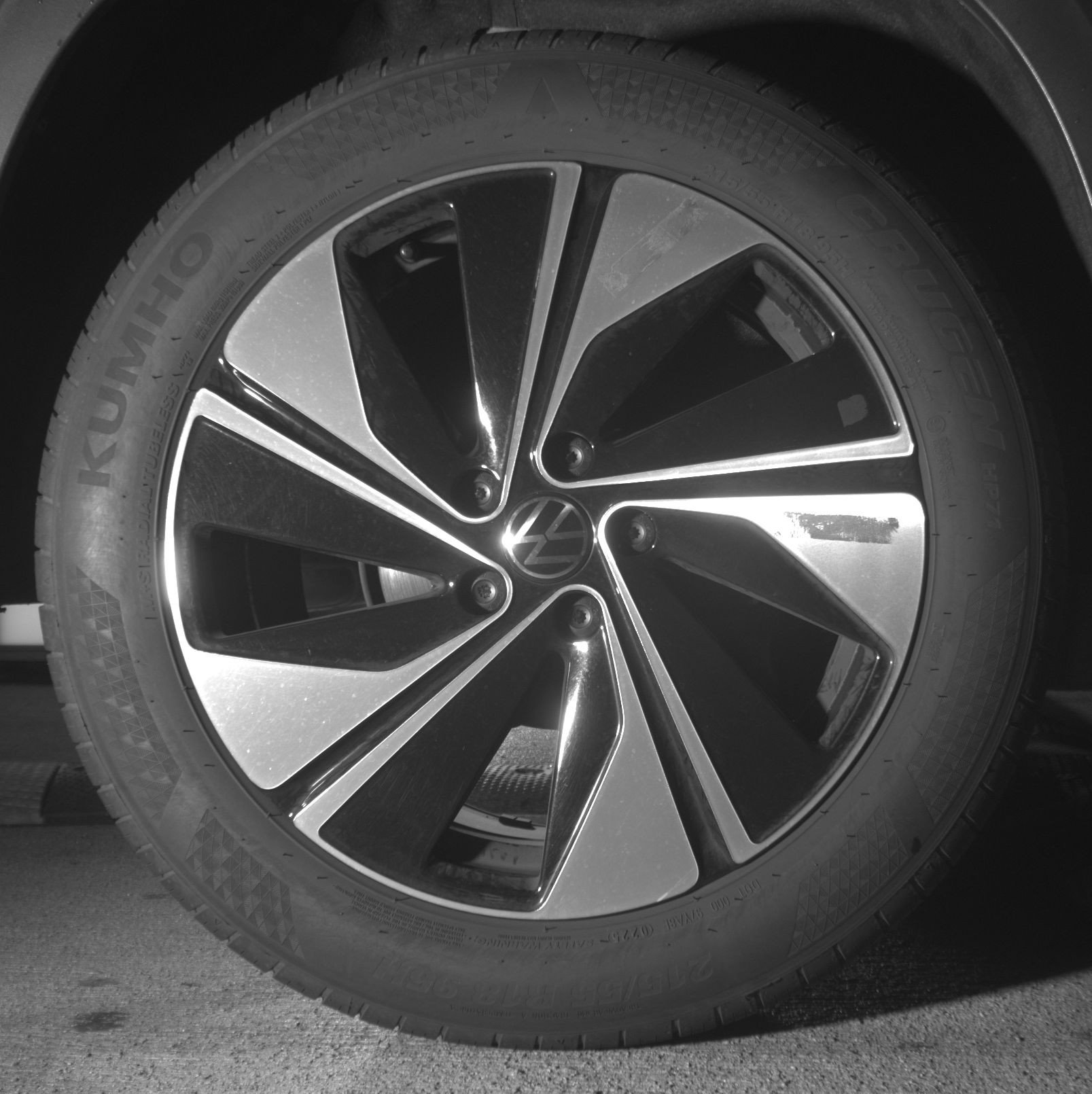 Used 2025 Volkswagen Taos SE image 15