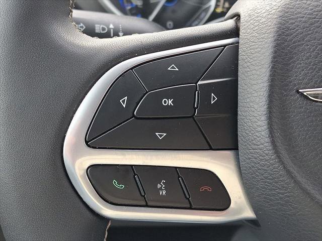 Certified 2024 Chrysler Pacifica Touring-L image 22