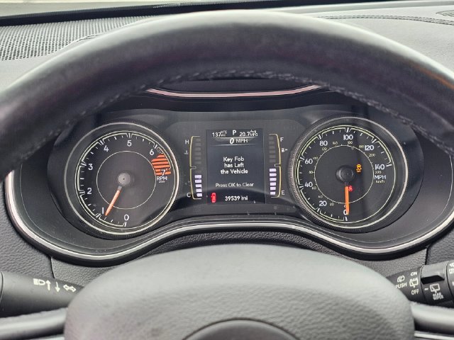 Used 2021 Jeep Cherokee Latitude Plus AWD/4WD image 28