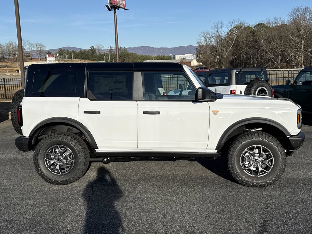New 2025 Ford Bronco Badlands AWD/4WD image 8