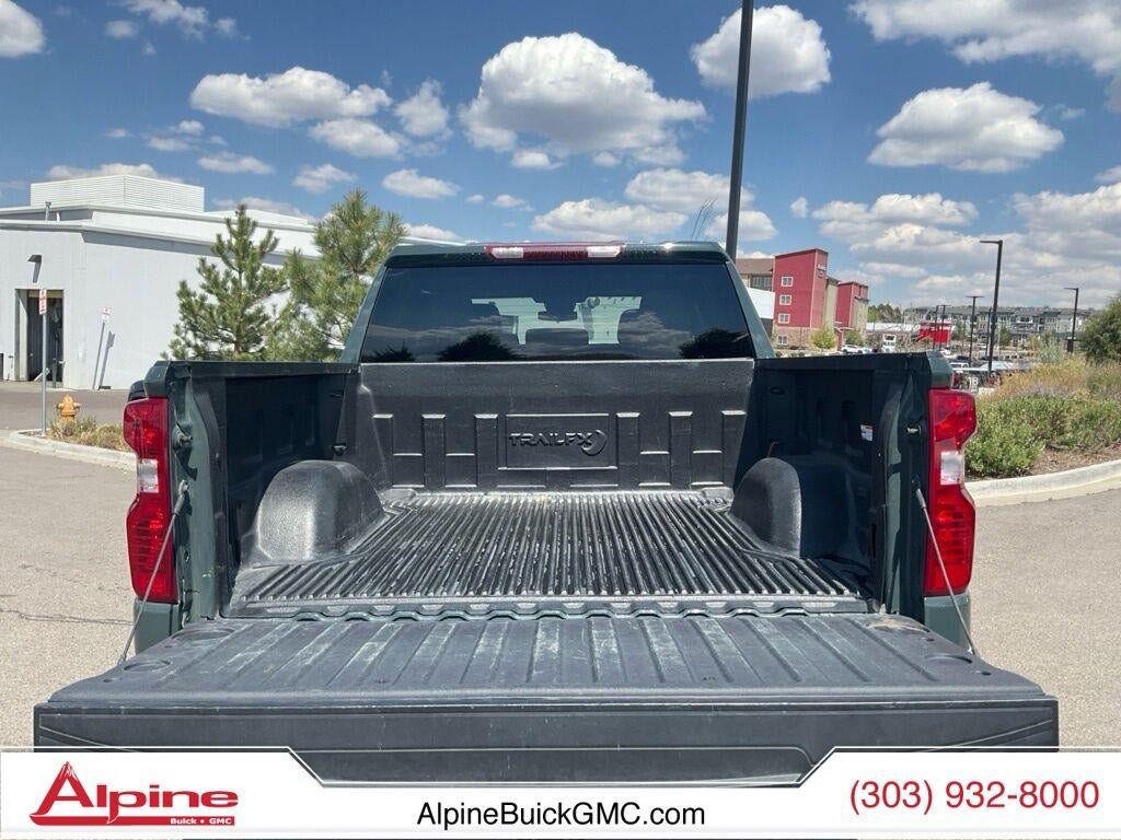 Used 2025 Chevrolet Silverado 1500 LT AWD/4WD image 20