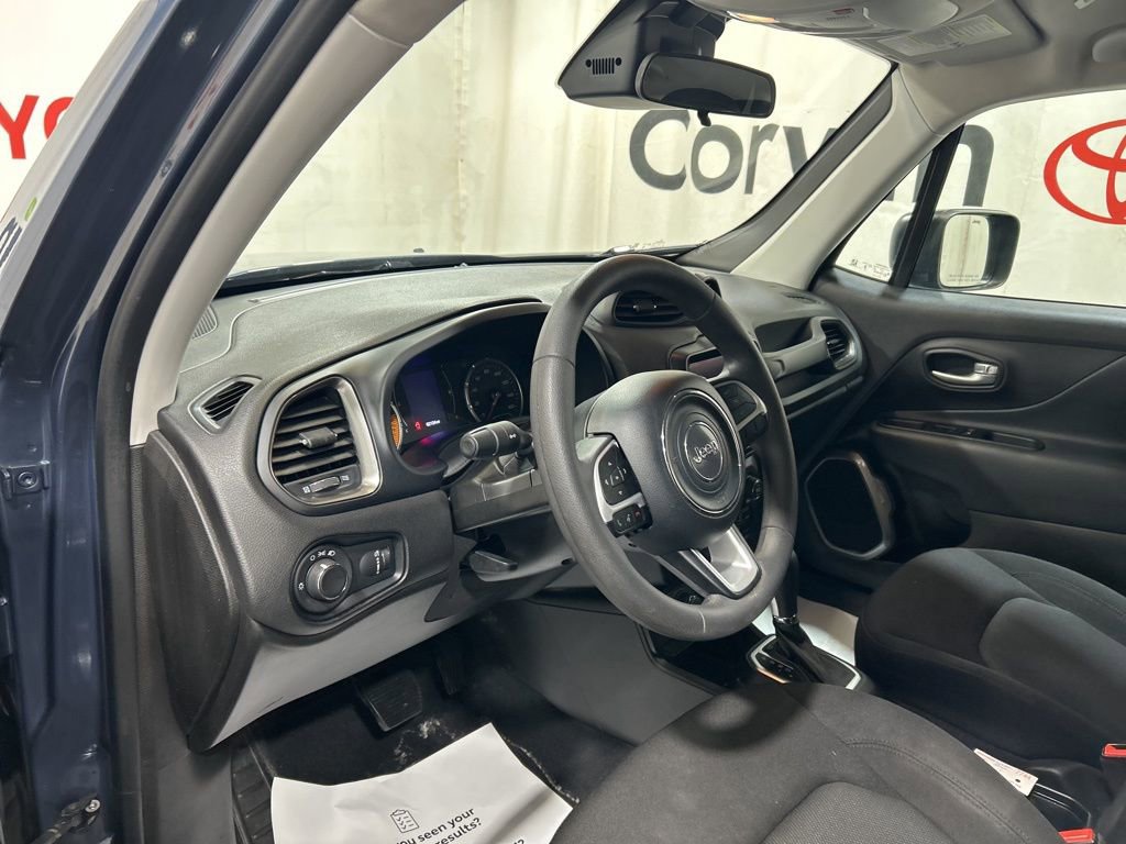 Used 2023 Jeep Renegade Latitude image 20