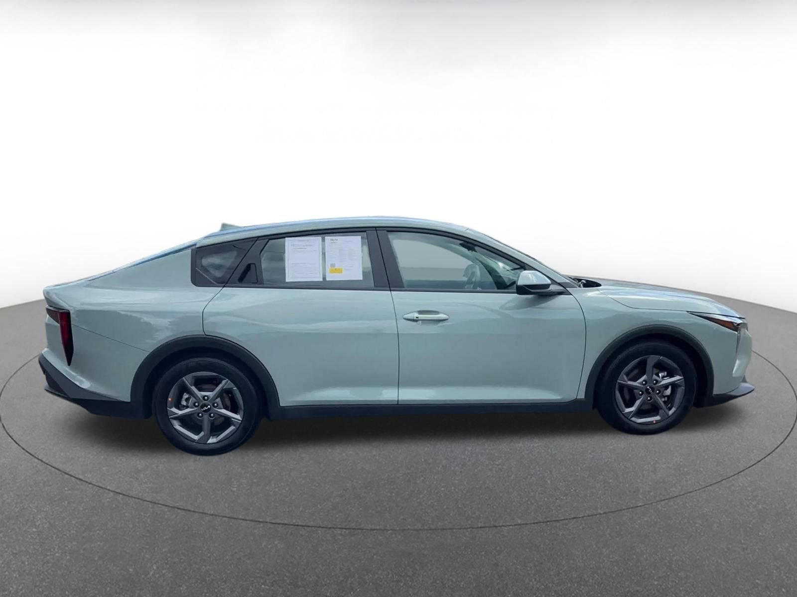 Used 2025 Kia K4 LXS FWD image 16