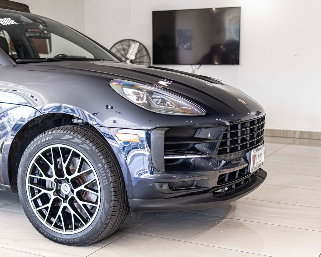 Used 2021 Porsche Macan S AWD/4WD image 3