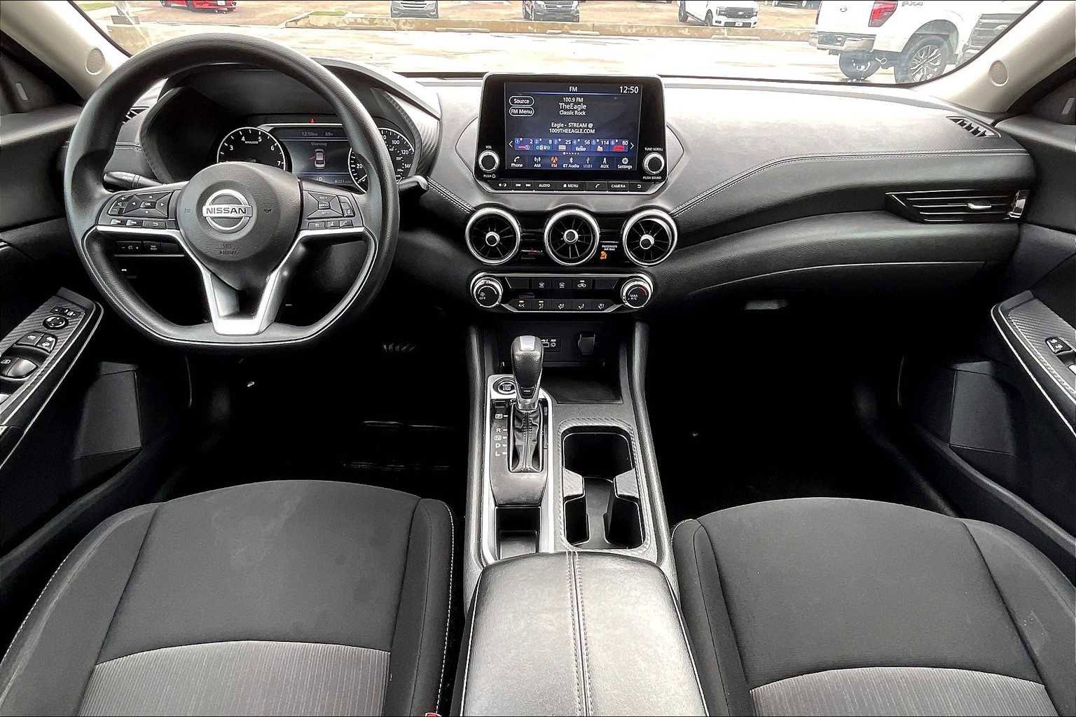 Used 2023 Nissan Sentra SV image 14