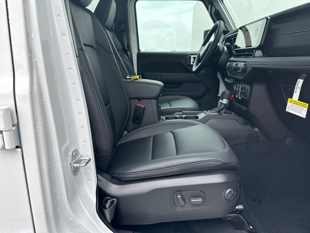 New 2026 Jeep Gladiator Sport AWD/4WD image 30