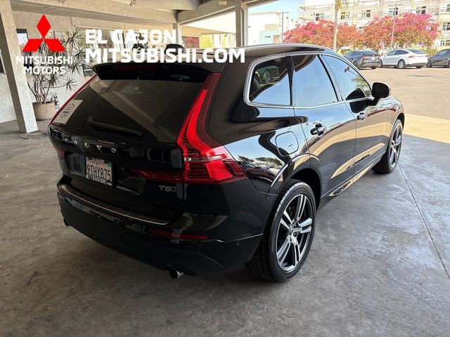 Used 2019 Volvo XC60 T5 Momentum w/ Multimedia Package AWD/4WD image 3