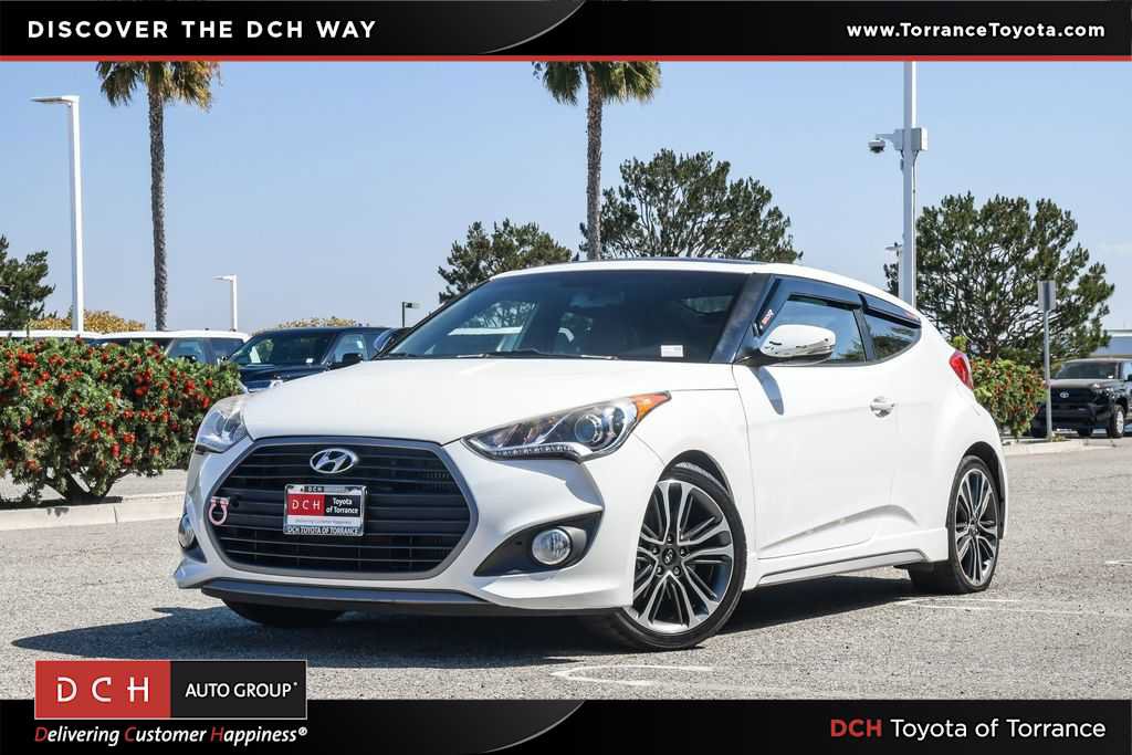 Used 2016 Hyundai Veloster Turbo w/ Option Group 04