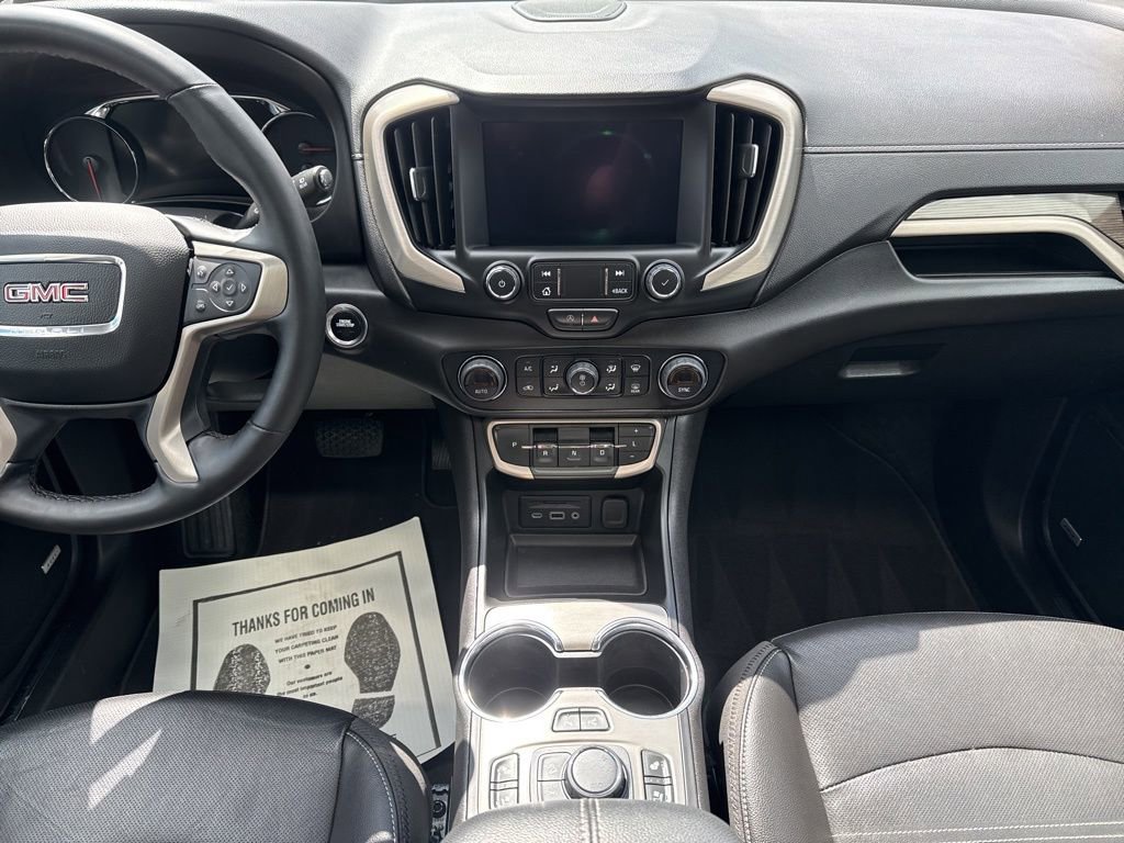 Used 2023 GMC Terrain Denali w/ Black Diamond Edition image 13