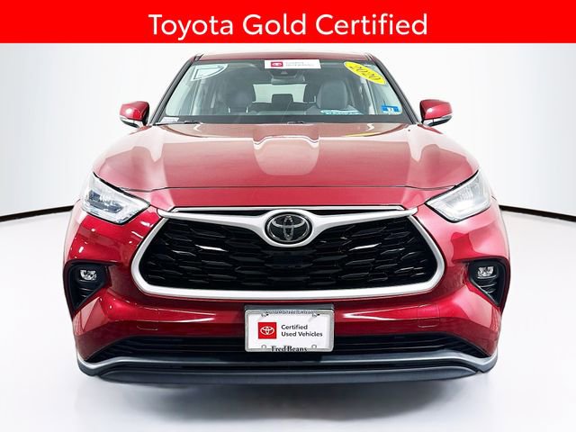 Certified 2020 Toyota Highlander LE image 2