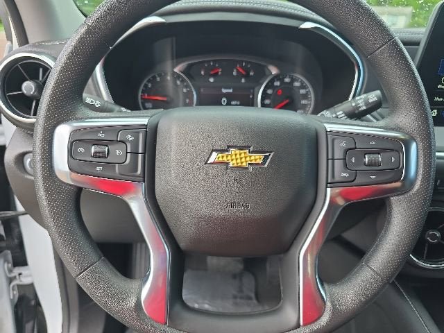 Certified 2025 Chevrolet Blazer LT FWD image 17