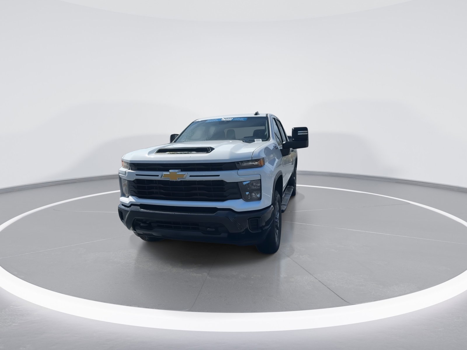 Used 2024 Chevrolet Silverado 2500 Custom w/ Custom Convenience Package image 3