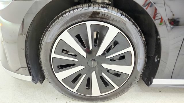 Used 2025 Lucid Air Pure RWD image 75