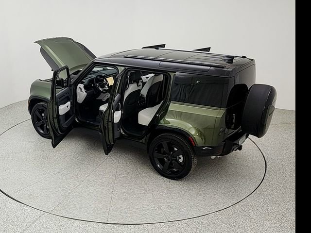 New 2026 Land Rover Defender 110 X-Dynamic SE AWD/4WD image 40