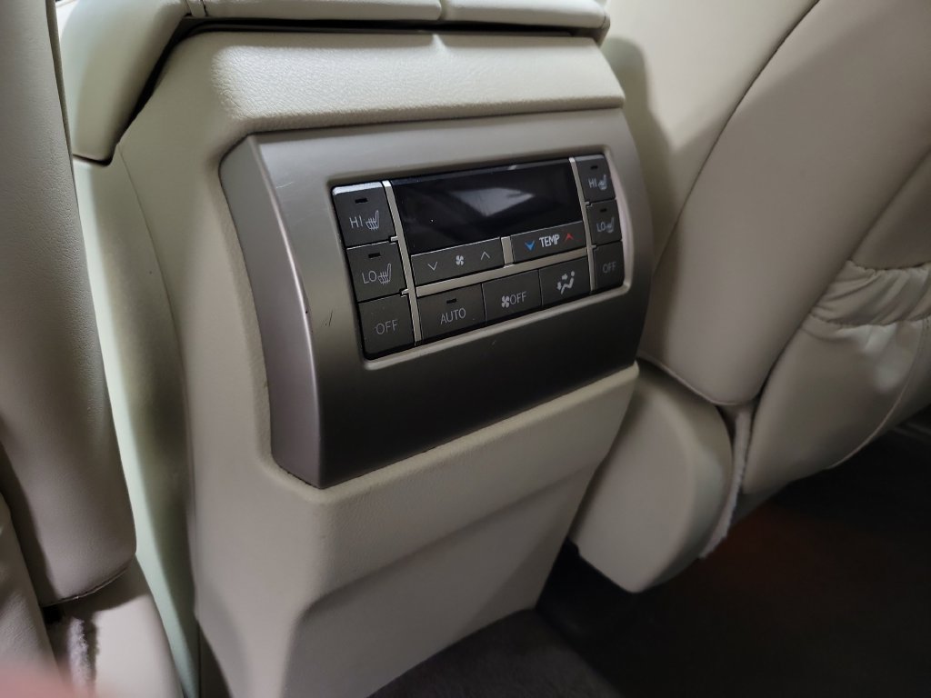 Used 2019 Lexus GX 460 Premium w/ Premium Package AWD/4WD image 29